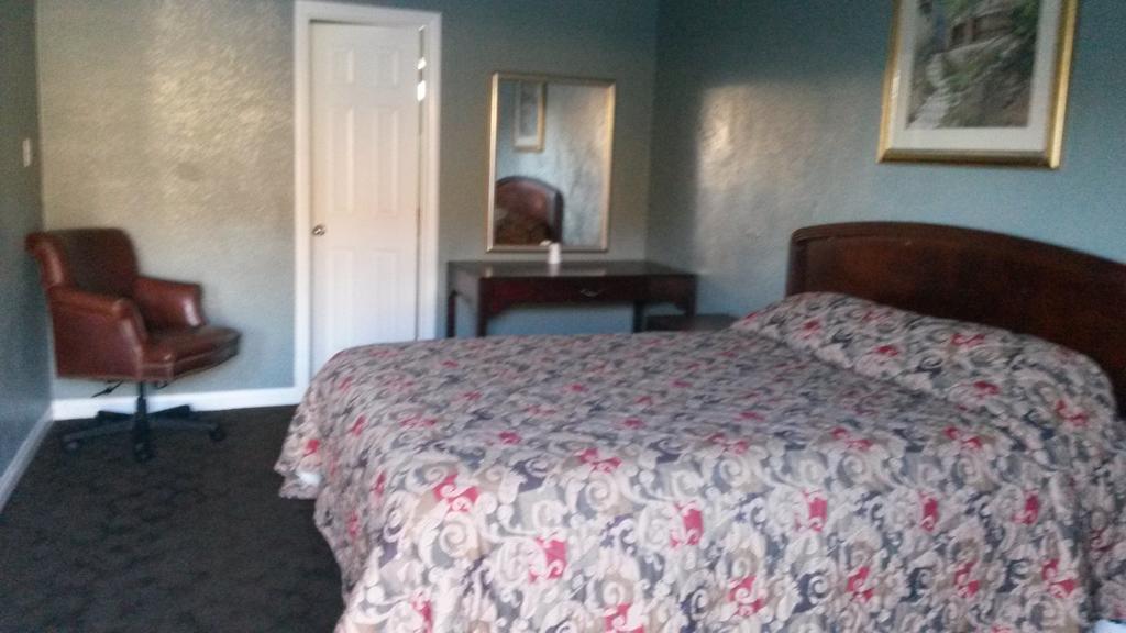 Deluxe Inn Pomona Room photo